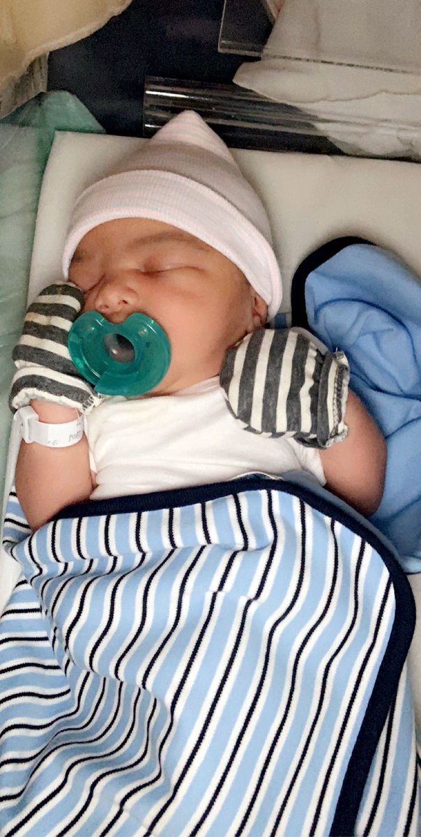 LadyTracea's tweet photo. Have not be on here for ages but update: I HAVE A HANDSOME BABY BOY💙🙏🏾🤗

#Ar’Montries❣️
#Blessed🙏🏾 https://t.co/6h1y8kDFX7
