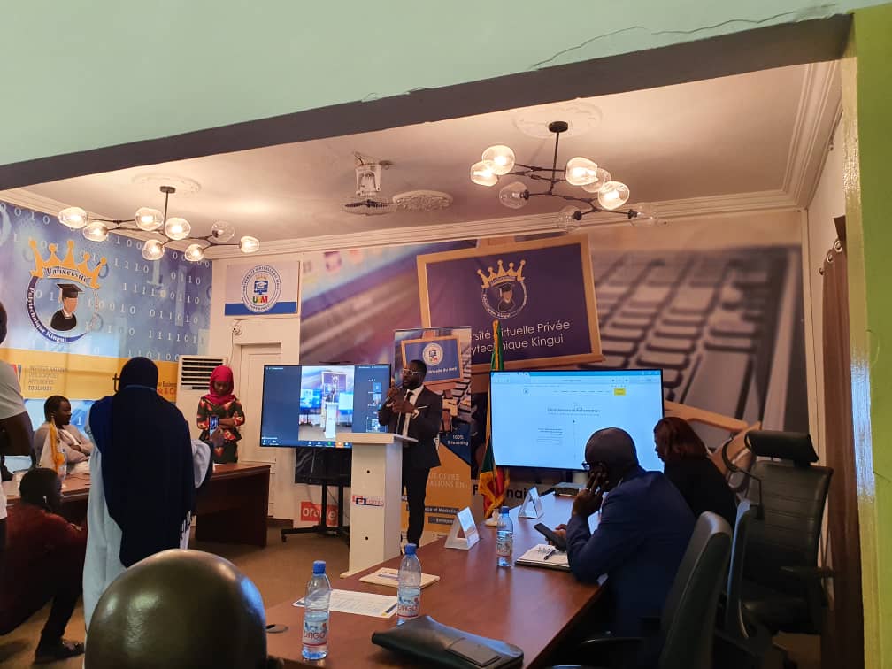 RoboticsDiakite's tweet image. Diakite Robotics en direct de la 3e édition de la Journée portes ouvertes de l&apos;UVMali ! Le thème choisi : « Le E-learning comme l&apos;alternative aux problématiques de la formation supérieure ».
#DiakiteRobotics #UVMali #Mécatronique #Mechatronics #Robotique #Robotics #Bamako #Mali