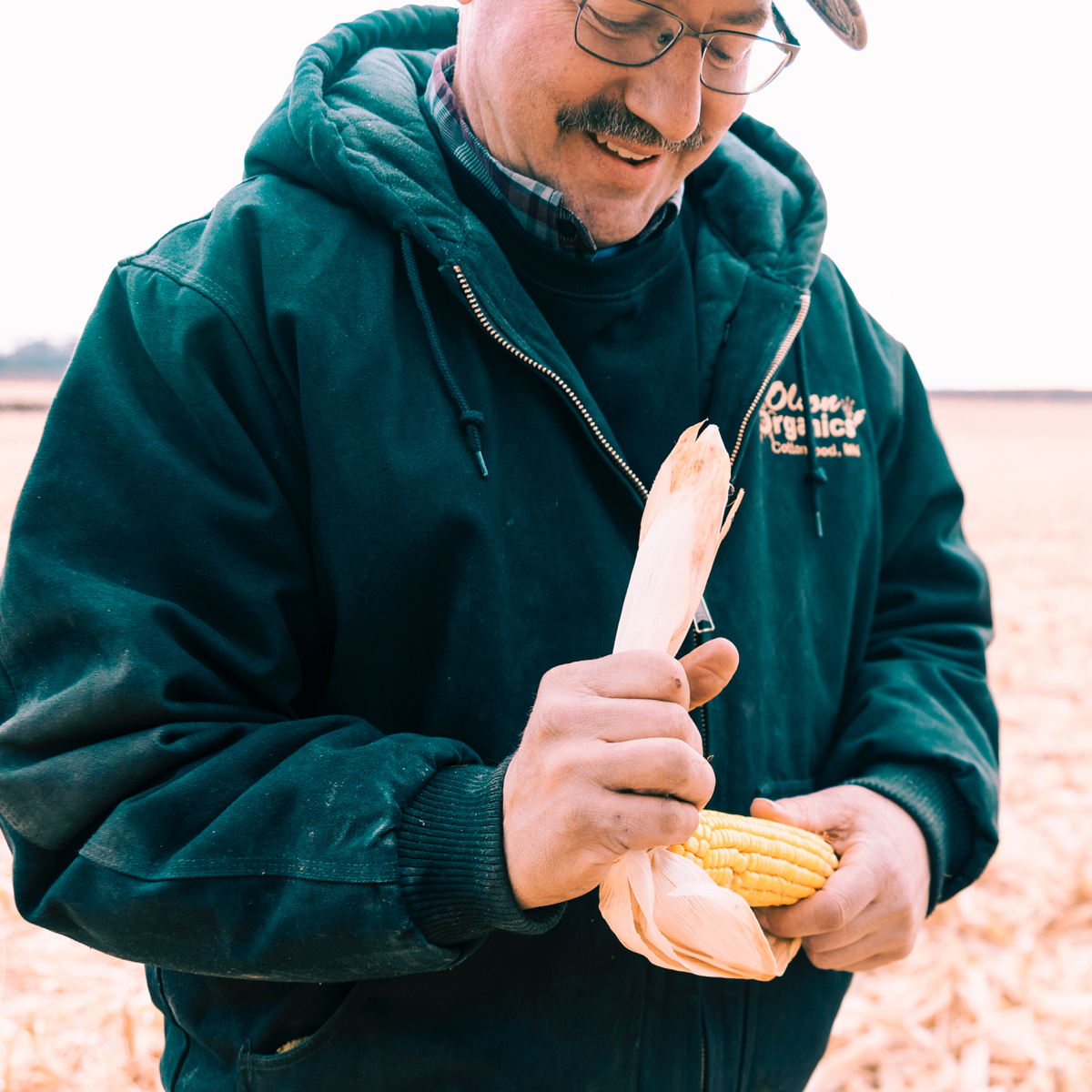 prairieorganic's tweet photo. What do our farmers do in the winter? They plan, plan, plan for the spring ahead! Learn more about how they're doing right by the land: https://t.co/5bWTBbs618 https://t.co/72kQPPAl0X
