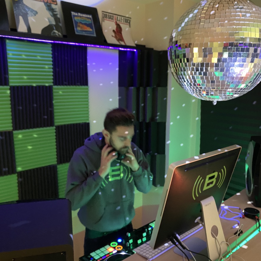 BaseDJs's tweet photo. Does your DJ Practice? We do... The #BaseDJs Fam have two practice rooms in our office for our staff to perfect their craft.  #djs #dj #music #djlife #party #housemusic #techno #dance #edm #club #djing #nightlife #djlifestyle #techhouse #house #djset #artist #newmusic #instagood https://t.co/3BUmqLp30z