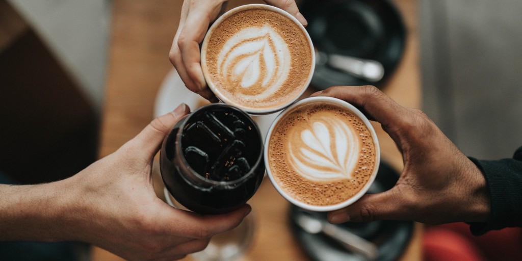 CoffeeRoastUK's tweet photo. 🍷#DryJanuary getting you down? Chin up, there's ALWAYS coffee,which, in many ways, is better than the booze!
 #Latte #FlatWhite #IcedCoffee #Espresso #Americano #ThirstyThursday
Get the kettle on! ☕💗☕ https://t.co/8Wbu4Ymgm6