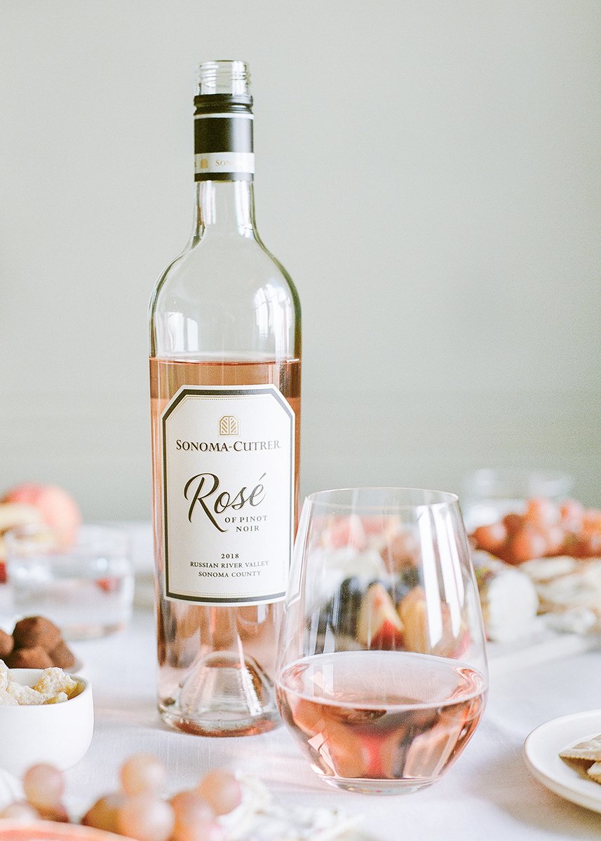 Looking for the perfect date night for Valentine's Day? Join Petterino's for a Sonoma Cutrer Wine Dinner on February 14th, featuring Lobster Ravioli, Pan Roasted King Salmon, Strawberry Cloud With Sauce Anglaise, and more. Click here to reserve your spot: bit.ly/304bp6A