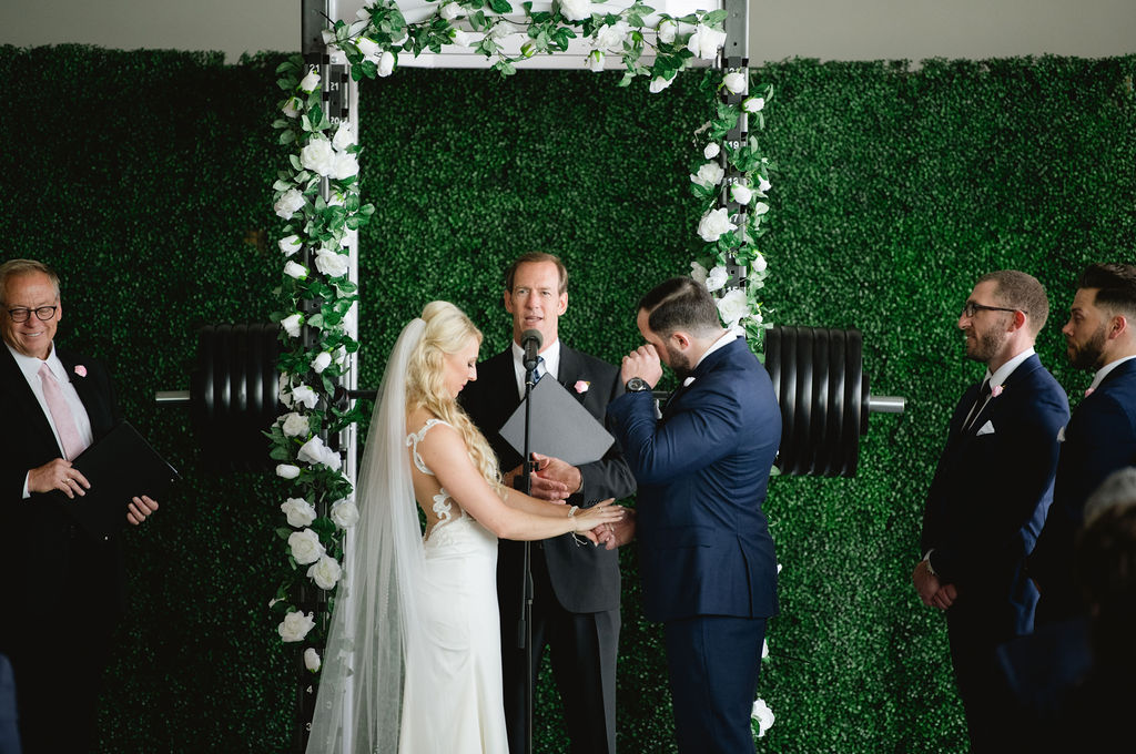 Pendulum_Strong's tweet photo. IRON REPRESENTS THE DURABILITY OF A PARTNERSHIP
The Pendulum Power Rack System is more useful than one may expect.

https://t.co/IGsyGwbVPH

#GETSTRONG #pendulumstrength #weddingphotos https://t.co/C8cQQmsytP