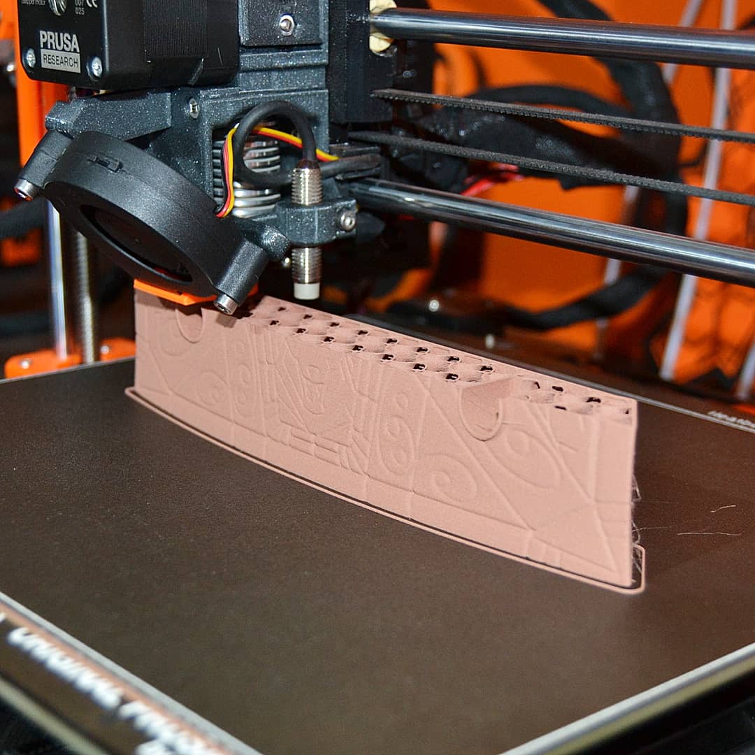 de3dprintman's tweet photo. My Original #Prusai3MK3S with #MMU2S by @Prusa3D is busy printing the Wall Mount for Geralts Sword by @SistekJan. This upper piece is printing in @ColorFabb #Copperfill in 0.15mm layers and 10% infill. Printing these filled #ColorFabb materials is not hard at all. https://t.co/IRM3s9D5pq