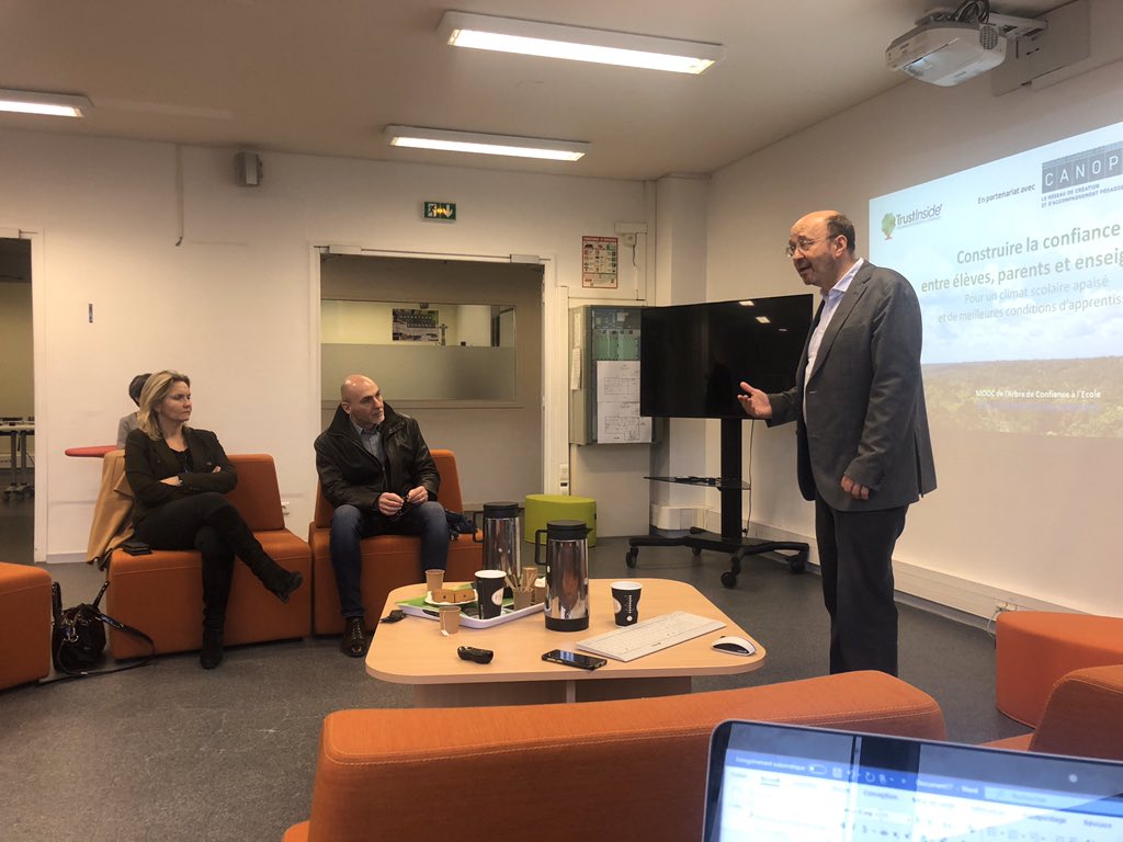 WinickiPierre's tweet photo. A la découverte de l'#arbreDeConfiance avec les acteurs de développement du département de l'Essonne grâce au Réseau @Canope_91.
#Management #Education #Territoire https://t.co/zW1hNHMeli