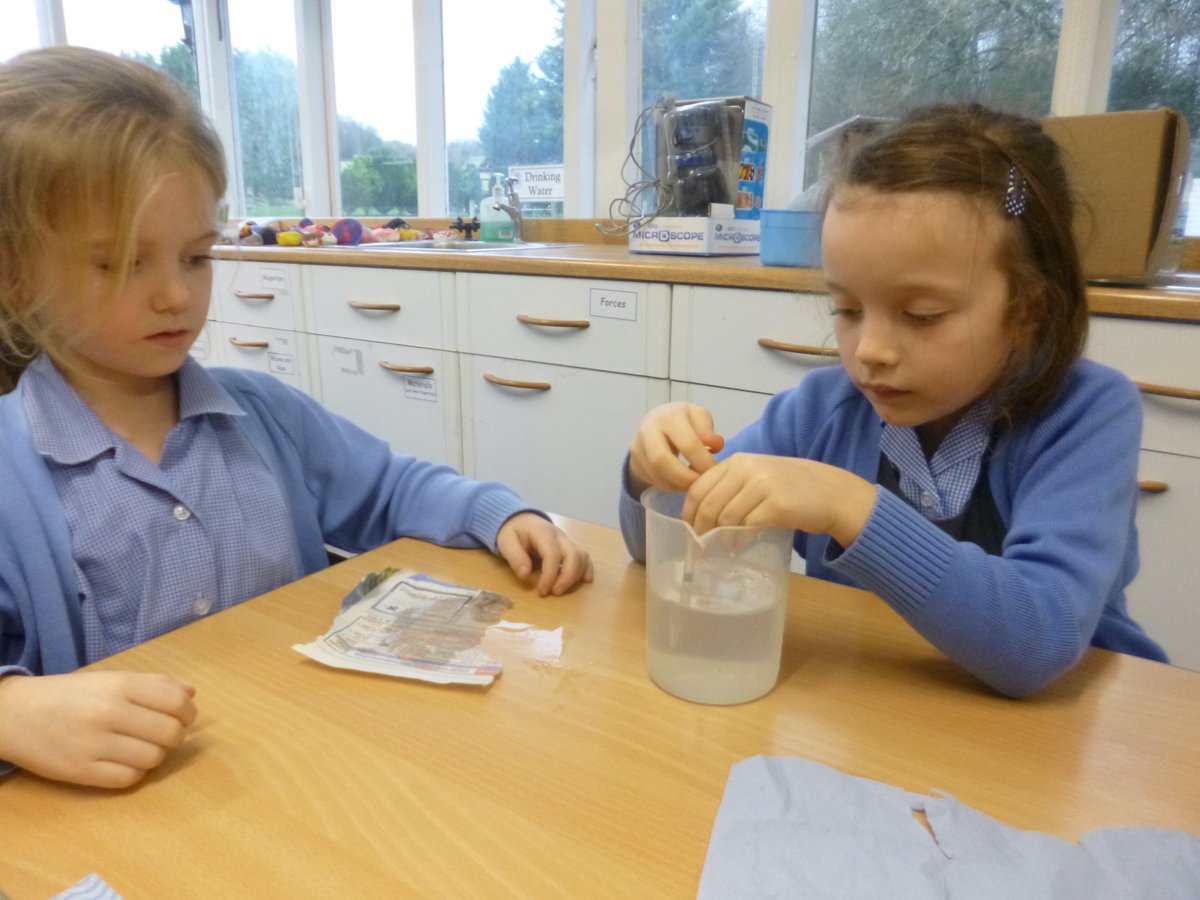 GriffinHouseSch's tweet photo. Our Form II scientists investigating absorbency today. #GHSFormII #GHSScience https://t.co/JF0Pv9lXQL