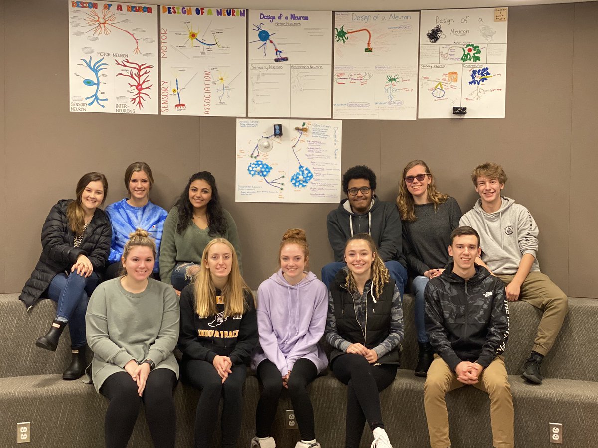 MrsTLLarkin's tweet photo. .#LarkinHBSkids showing off their design of a neuron activity ~ #lovethisjob #theheckwithatextbook #learnthroughprocess #spartanpride https://t.co/U3U5t1hKDI