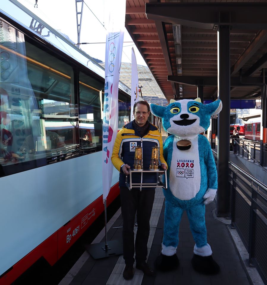 Glacier Express (@glacierexpress_) on Twitter photo Olympische Flamme unterwegs im Glacier Express - Torch Tour <a href="/lausanne2020/">Lausanne 2020 âïž Winter Youth Olympic Games đ„đ„đ„</a>. Es war uns eine Ehre und ein unvergessliches Erlebnis - lasst die Spiele beginnen!
youtu.be/ihlB5IATUdY
#olympicflame #YouthOlympics #YouthOlympicGames #GlacierExpress Olympische Flamme unterwegs im Glacier Express - Torch Tour <a href="/lausanne2020/">Lausanne 2020 âïž Winter Youth Olympic Games đ„đ„đ„</a>. Es war uns eine Ehre und ein unvergessliches Erlebnis - lasst die Spiele beginnen!
youtu.be/ihlB5IATUdY
#olympicflame #YouthOlympics #YouthOlympicGames #GlacierExpress