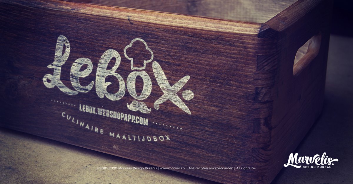 MarvelisDB's tweet photo. Ouwe koeien! Nou, zeker niet bij online slagerij @BeefenSteak. Zij vroegen ons in 2015 om een #logo te #ontwerpen voor hun bourgondische 'thuistafel' box; LeBox. Dit waren enkele schetsen waarbij de eerste foto de winnaar is geworden. #throwbackthursday #loveourjob https://t.co/MD0hPFhmki