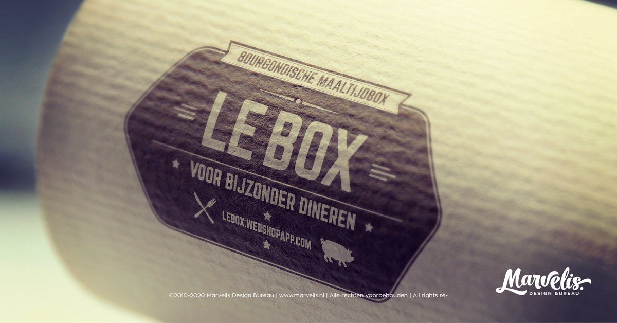 MarvelisDB's tweet photo. Ouwe koeien! Nou, zeker niet bij online slagerij @BeefenSteak. Zij vroegen ons in 2015 om een #logo te #ontwerpen voor hun bourgondische 'thuistafel' box; LeBox. Dit waren enkele schetsen waarbij de eerste foto de winnaar is geworden. #throwbackthursday #loveourjob https://t.co/MD0hPFhmki