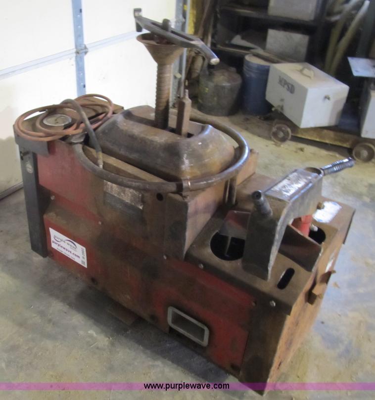 CoatsCompany's tweet photo. #TBT In honor of 2020, take a look at these photos of what we like to call a “loved” Coats 2020 Super Star Tire Changer. Anyone still have one of these?
📷: https://t.co/Y8VYzOu1aq
.
.
.
#tirechanger #tirechangers #changingtires #coatstiremachine https://t.co/M0LC1FkZwK