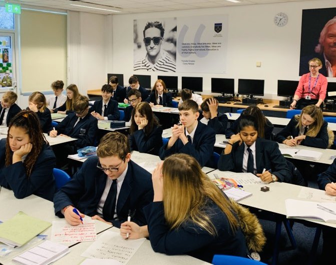 PATCarletonHigh's tweet photo. Year 10 Geography student learning about the Australian Bush Fires #Learninginaction #Australianfires #Geography #realifeexamples https://t.co/rZmhibMq7Z