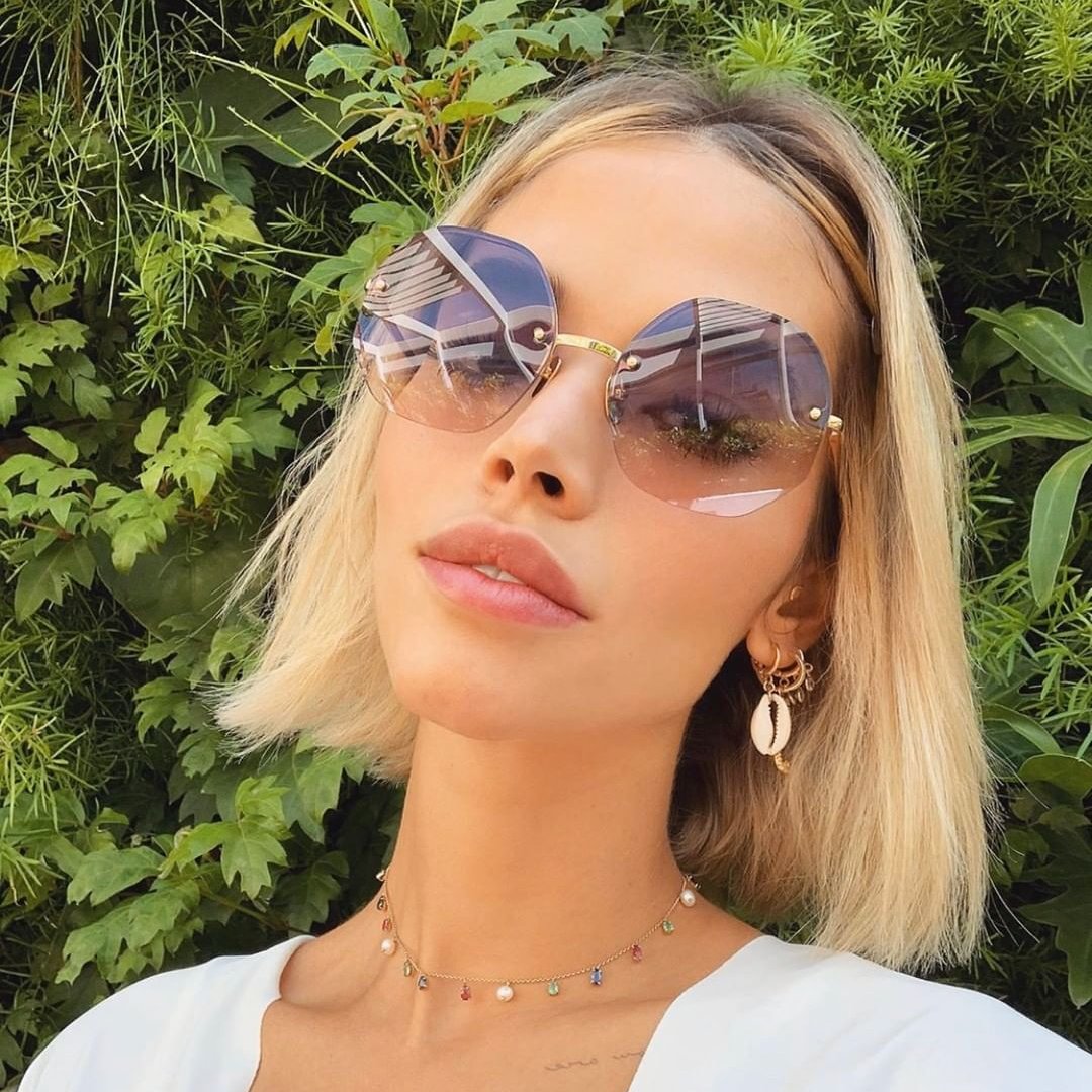 Stunning Carolina Dias Leite in the MIA in Purple via @sabrinayacoubotica 💜