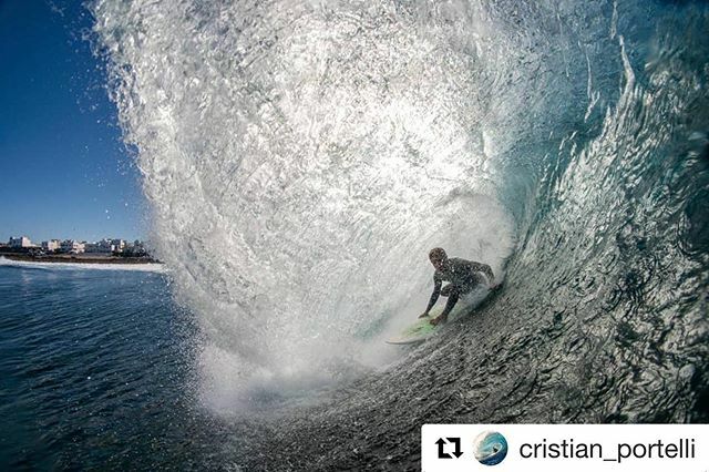 ProcenterSanta's tweet image. #Repost @cristian_portelli with @get_repost
・・・
@quemao_class 2020 soon.. 13 &amp;amp; 14 January 
Can't wait for my favorite event to start🔥, thanks for the invite🙏❤️ 📸 @davitoribio 
#lasantasurfboards #lasantasurf ift.tt/2R1tNsD
