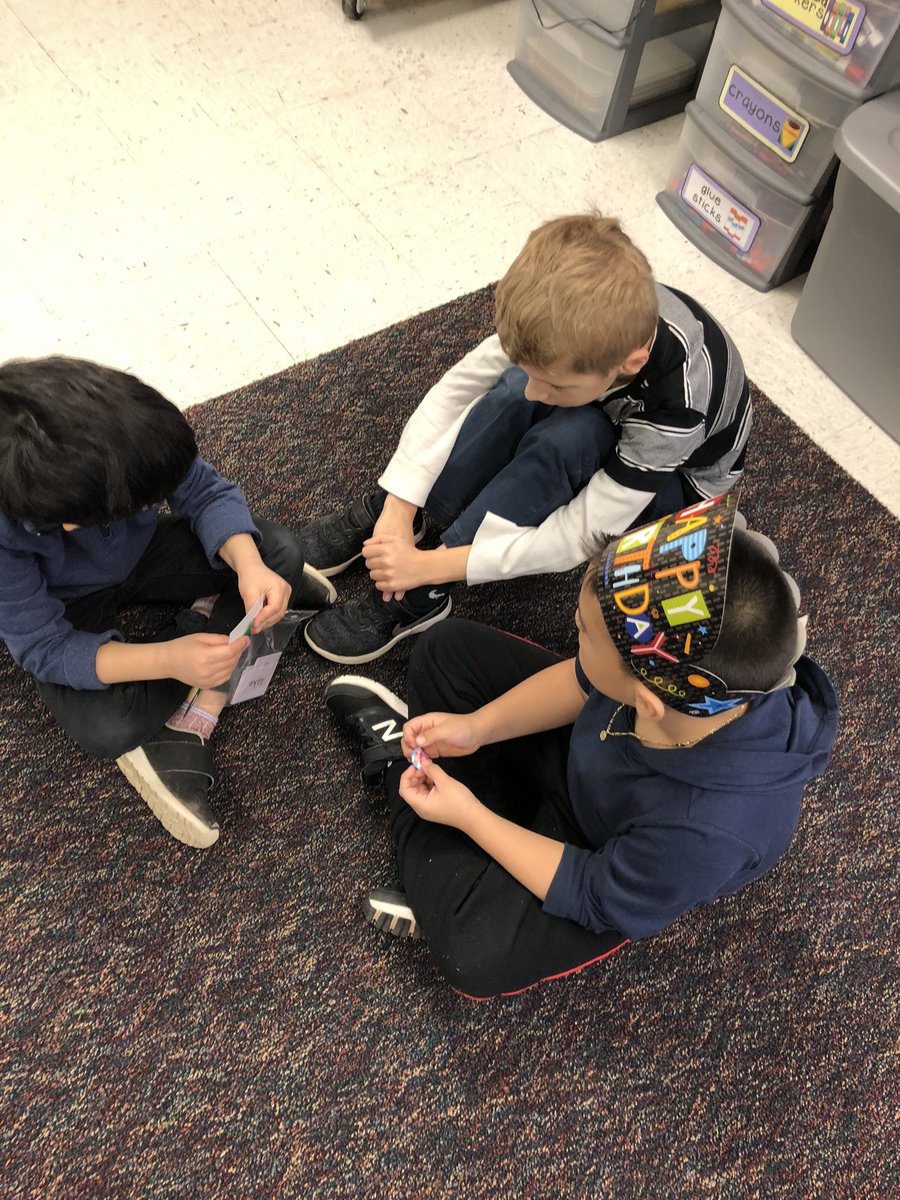 MsStolzMustangs's tweet photo. Rug clubs discovering the power of magic “e.” @MeadowlandElem @MustangPurdy @AP_Quigley https://t.co/583rNZ5WCP