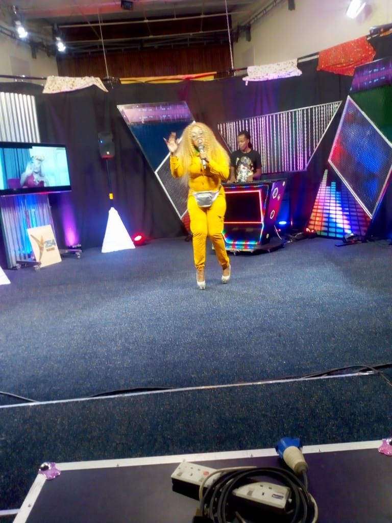 vodpgj's tweet photo. @mariej_254 is really representing for the 254 @colourmeval #bouncenation #tuned https://t.co/Ps3tucz53j