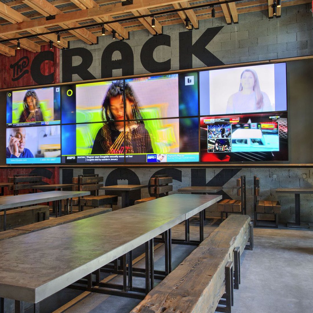 Popular Chicken and Egg Restaurant ‘Crack Shack’ creates electrifying, modern environment by deploying a stunning video wall via XantechUSA VoIP and @elanhomesystems.
#VideoOverIP #VoIP #automationtechnology #videowall #yourworldmadesimple
bit.ly/37oIUTK