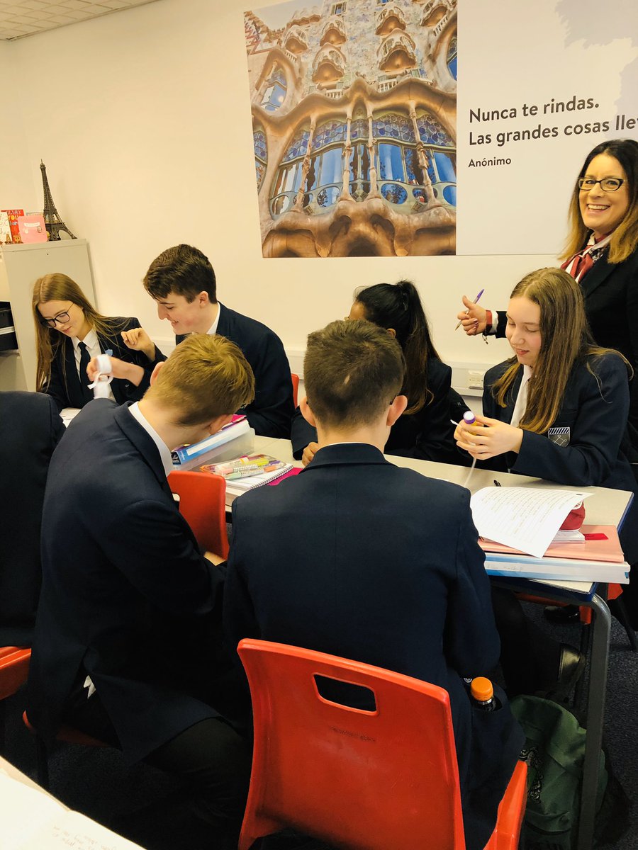 PATCarletonHigh's tweet photo. Year 11 linguists had a great time #workingtogether to revise their GCSE Spanish topic โshopping for foodโ #revisionisfun #revisionchains #activelearning #lovemfl https://t.co/s69hODhdwi