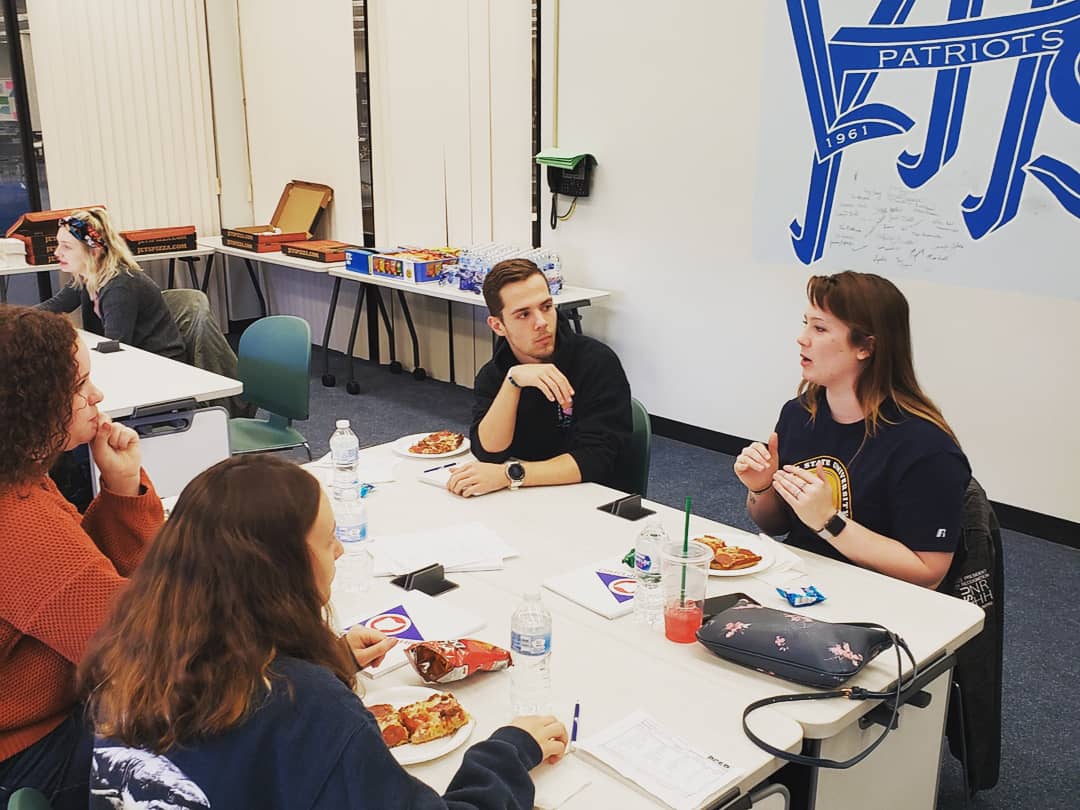 GearUp_Parma's tweet photo. Transition to College event held in Parma yesterday! PCSD alumni came back to talk to current seniors about tips for college and success. Thank you so much alumni for taking the time out to come and talk to seniors!
#GearUpWorks #classof2020 #PCSDProud #CollegeNowGC https://t.co/INKYxjOCJx