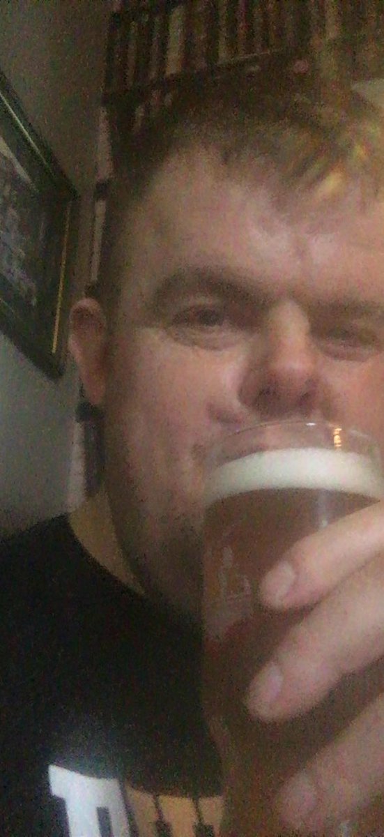 tomdoc22's tweet photo. Oi what about big ryan giving it all the healthy shouts off the drink and thatπππ looks like it pal! #barmffff #cardio https://t.co/PVBAiQZEma