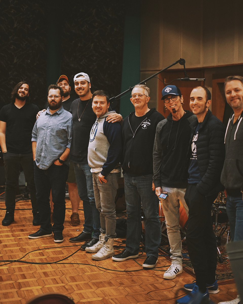 Big thank you to Trey Bruce and this incredible team for breathing life into the new record. Songs are now in the mixing wheelhouse... 🎶🙌🏼 #StayTuned #CountryMusic