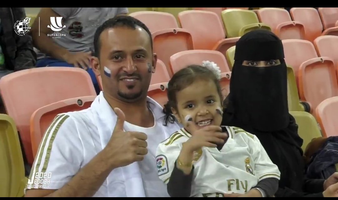 evitalunera's tweet photo. Solo veis lo malo. Mirad la sonrisa de esta mujer gracias a la @rfef y @LuisRubiales https://t.co/B5hLJ5N7q8