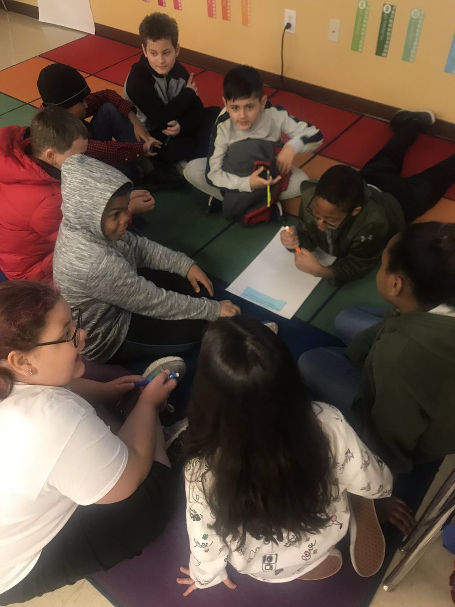 Ms. Hunt tweet media