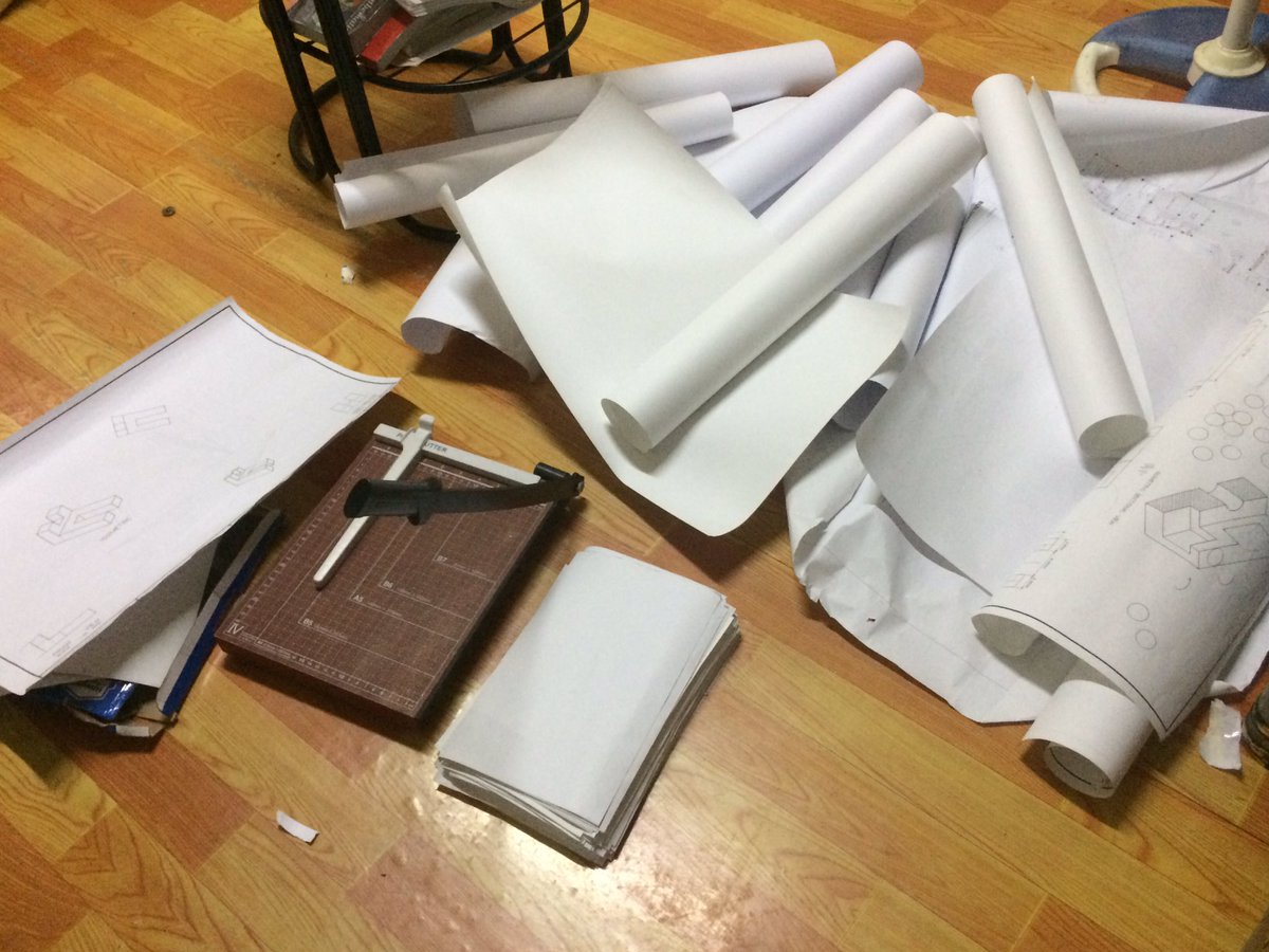 justinebserrano's tweet photo. gonna use the back portions of my plates that are of no use, as solving sheets for math subjects hahahahaha
#engineeringideas 😂
#3Rs
#savetheearth https://t.co/0UZSexx1DS