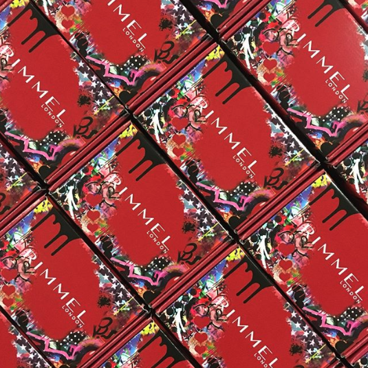 Influenster's tweet photo. Jelly...on your face? Trust us - and @rimmellondonUS's new Jelly Collection. It's a trio built to give you a dewy fresh, 🌟 lit-from-within glow. Are you #ReadyForThisJelly? Drop us a 🍓 if you're excited to try this brand new collection! https://t.co/I39Nvk7Jwg