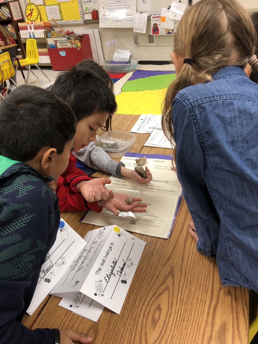 #GeorgiaRocksChattahoocheeNatureCenter#dolvinINcredible Third grade learning about rocks and minerals.