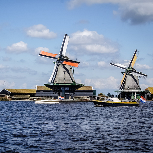 Het jaar is nog nauwelijks begonnen of de Nederlandse overheid moet al duurzame energierechten kopen van het buitenland (buff.ly/2QEACS1). Dat kan beter.

Ontdekken hoe? Check onze officiële website (buff.ly/2PX56gi)