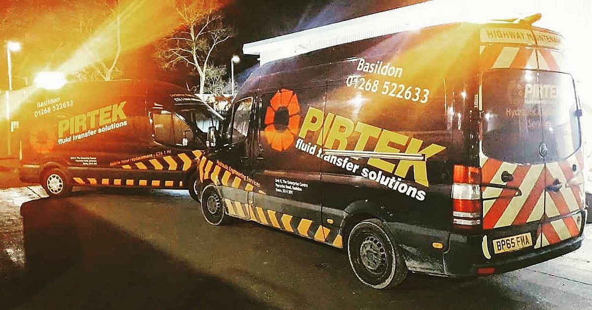 pirtekbasildon's tweet photo. Working together to get the job done #PirtekTrained #Keepingyoumoving24/7 https://t.co/zs7CYwthbQ
