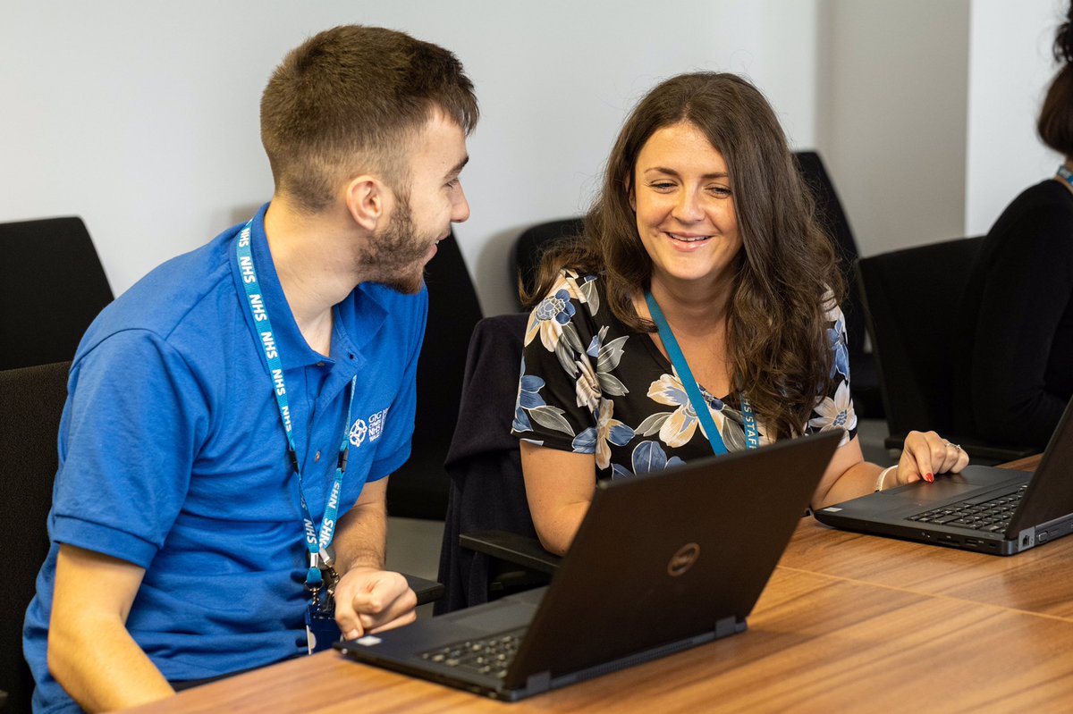 UWTSD's tweet photo. Want to know more about #DegreeApprenticeships? UWTSD is hosting information events for employers &amp; apprentices in Swansea on Feb 4, Cardiff on Feb 26 and in Carmarthen on March 11 #AWWales Find out more about the programmes on offer here 👇https://t.co/OSwnS4FLpy https://t.co/givxtlvh1p