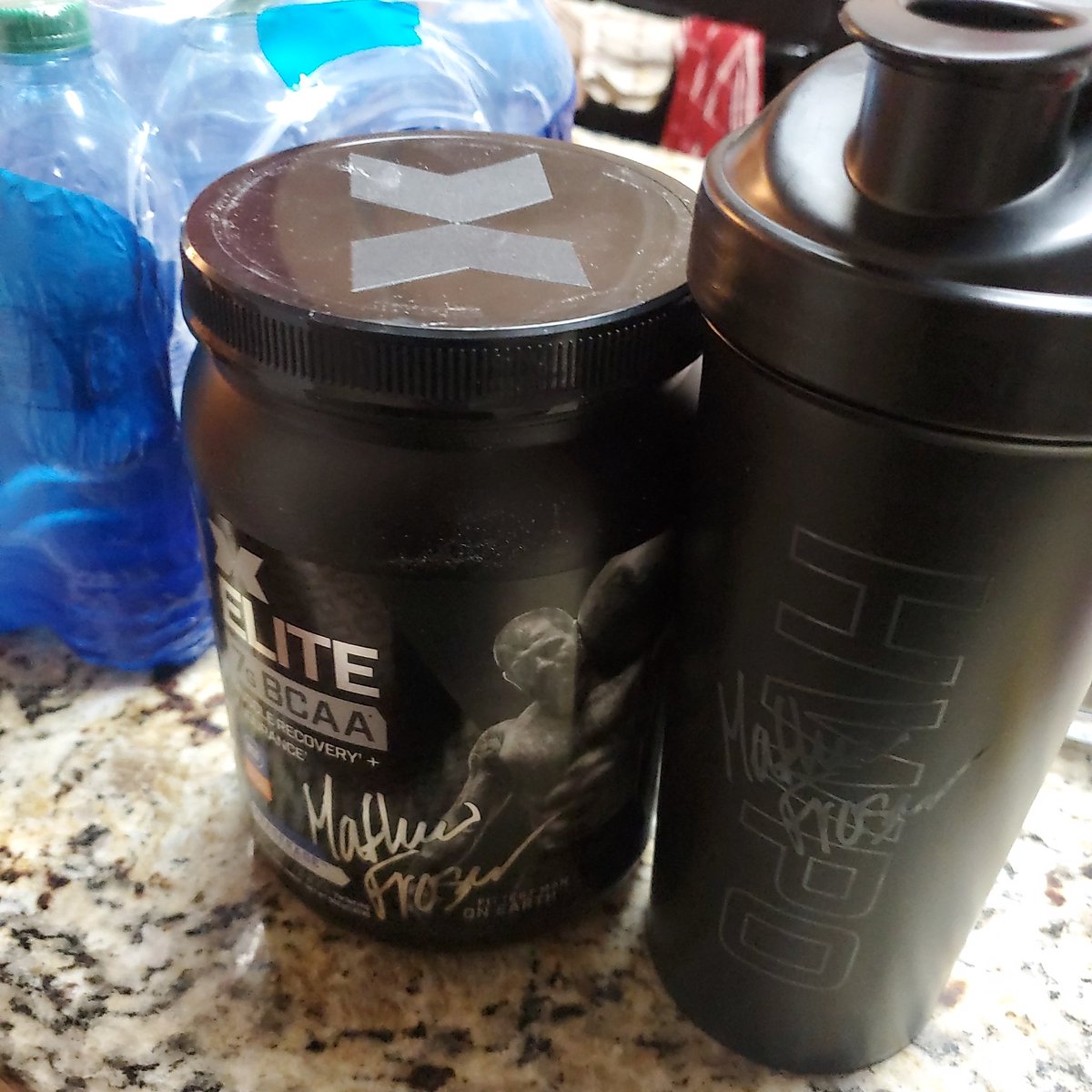 Labbynuts's tweet photo. Excited to try these @Scivation fraserade bcaa's! #scivation #cellucor #bcaa #fraserade #fitness #fitnessmotivation #workout https://t.co/gXp119Mbl3