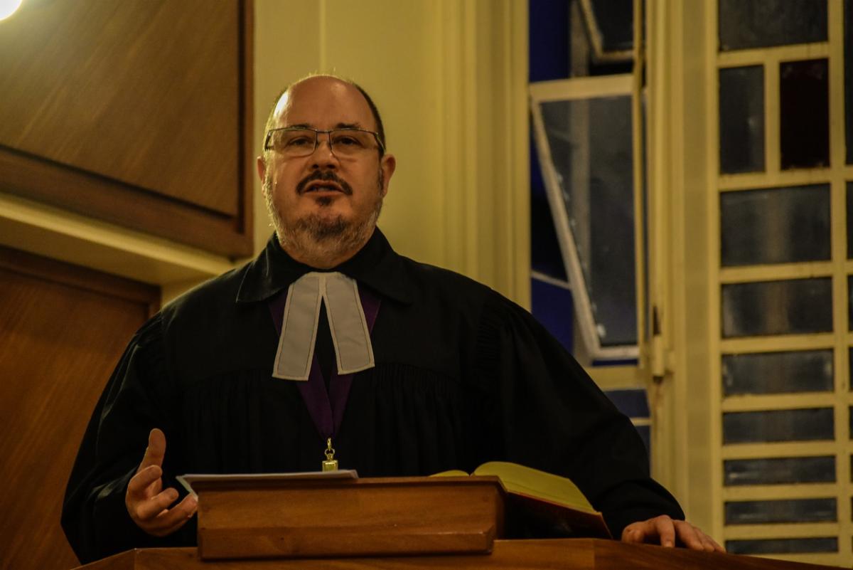 speakingpro's tweet photo. 3 Speaking Mistakes from the Pulpit - January Newsletter #publicspeaking #knockoutpresentations #communication #namedropping https://t.co/WO34lXN8J0 https://t.co/VFu7LdSd7D
