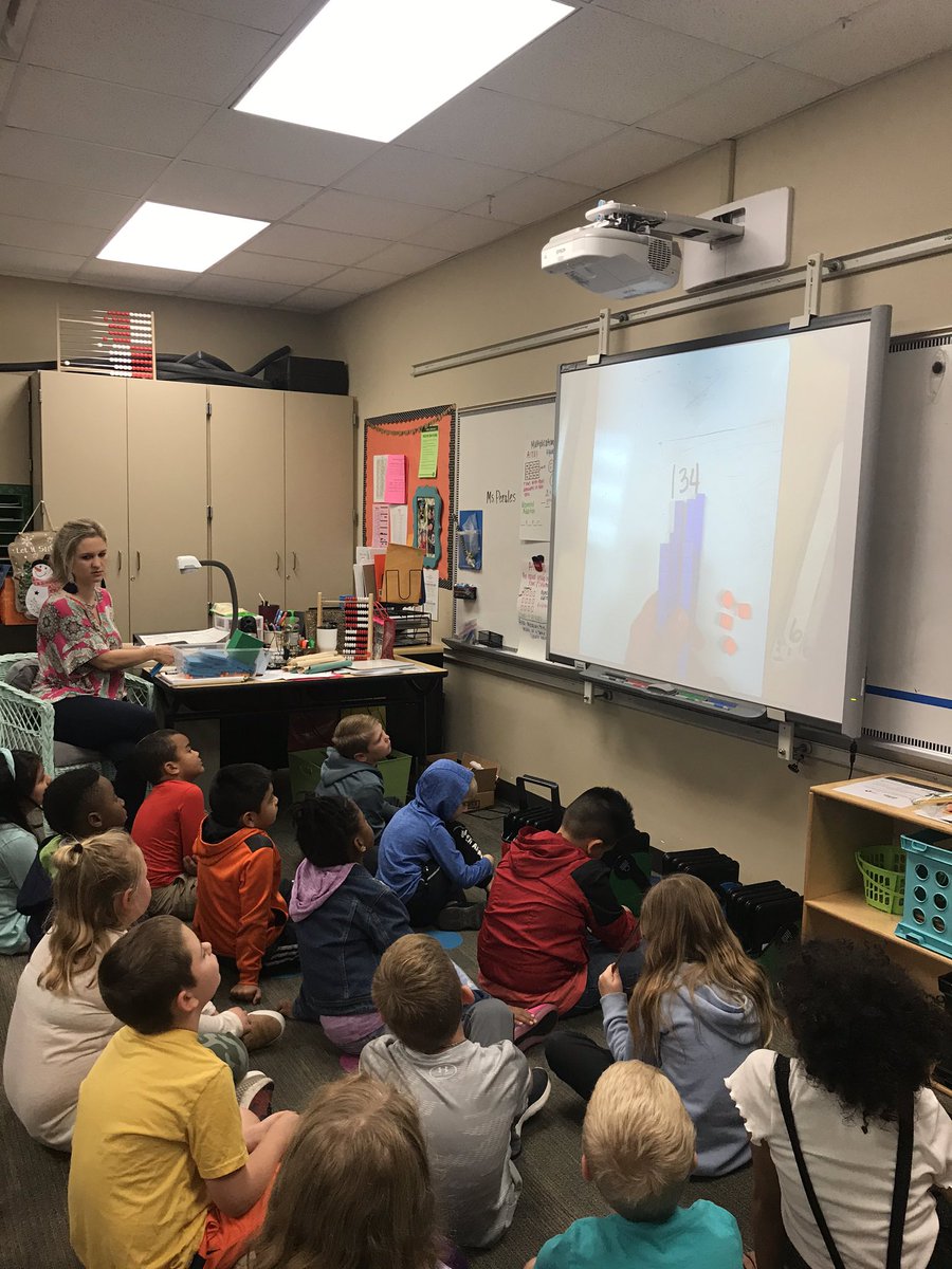 Lindsay Hooks tweet media