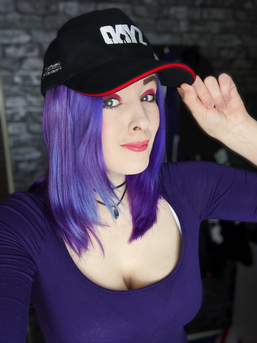 QueenieandBlue's tweet image. 3 years ago we left DayZ to make the jump from DayZ only streaming to be variety streamers and after story swapping with the @DayZ team at EGX we can't help but jump back in!

🪓 twitch.tv/blueandqueenie