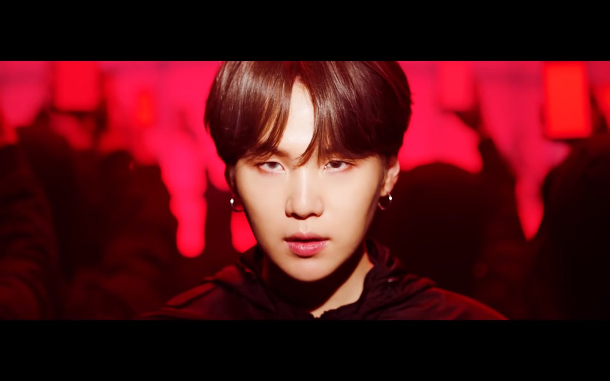 suga_hyoni's tweet photo. king https://t.co/4EF23RyJr4