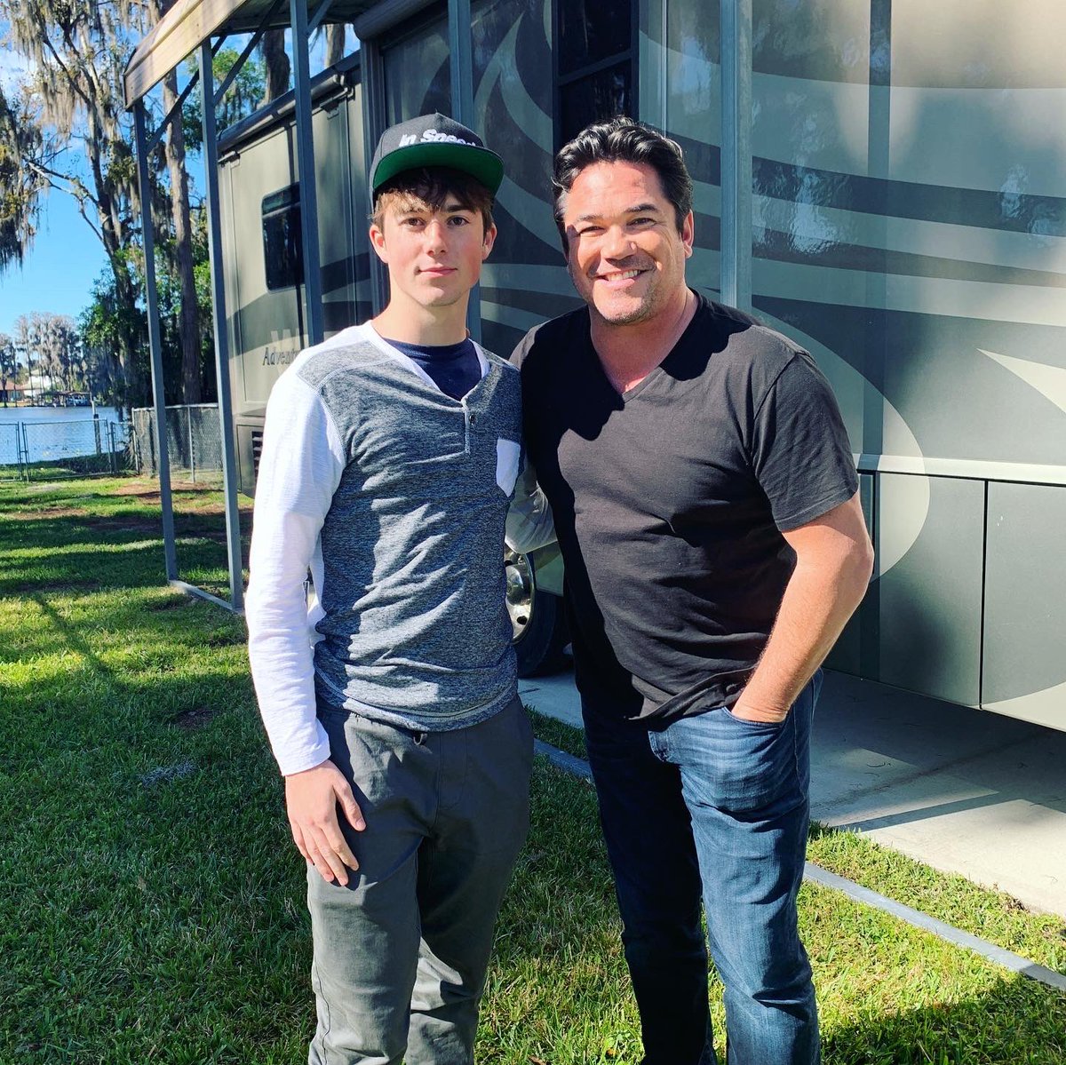 TylerHuth02's tweet image. What an amazing day on set. 
🎬 I got to spend the whole day with someone I feel I can now call a friend. Thank you everyone for being a part of this movie! @jwmhs_schultz @JWMHS @JWMHS202I @JWMHS_cortier @greatest_coach #greatestcoachmovie 
@RealDeanCain