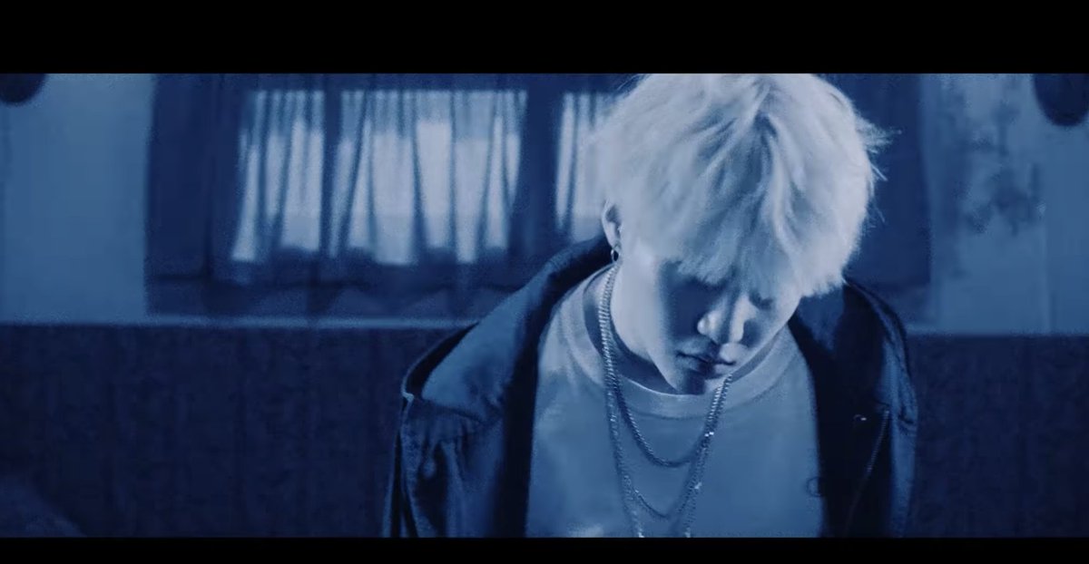 charts_k's tweet photo. OUI directed 'Interlude: Shadow' and also directed 'Agust D' and 'give it to me'

#ShadowbySUGA #ShadowisComing @BTS_twt

🔗https://t.co/NMQzaW3Mha https://t.co/GwqpAZm5YV