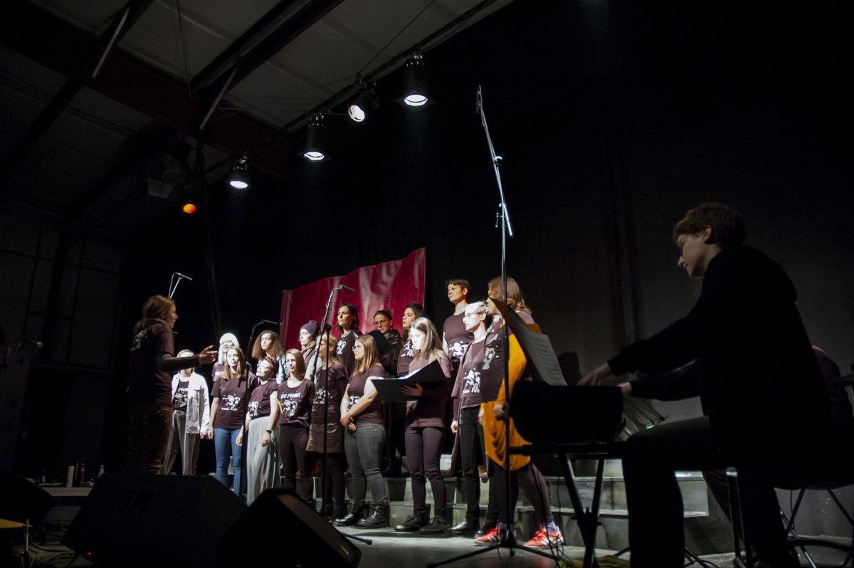 Hor29Novembar's tweet photo. #FAC2019 Impressions, Tag 2, @z_borke aus Ljubljana
(Fotos by Miro Kilic) https://t.co/olxOQMRPV0