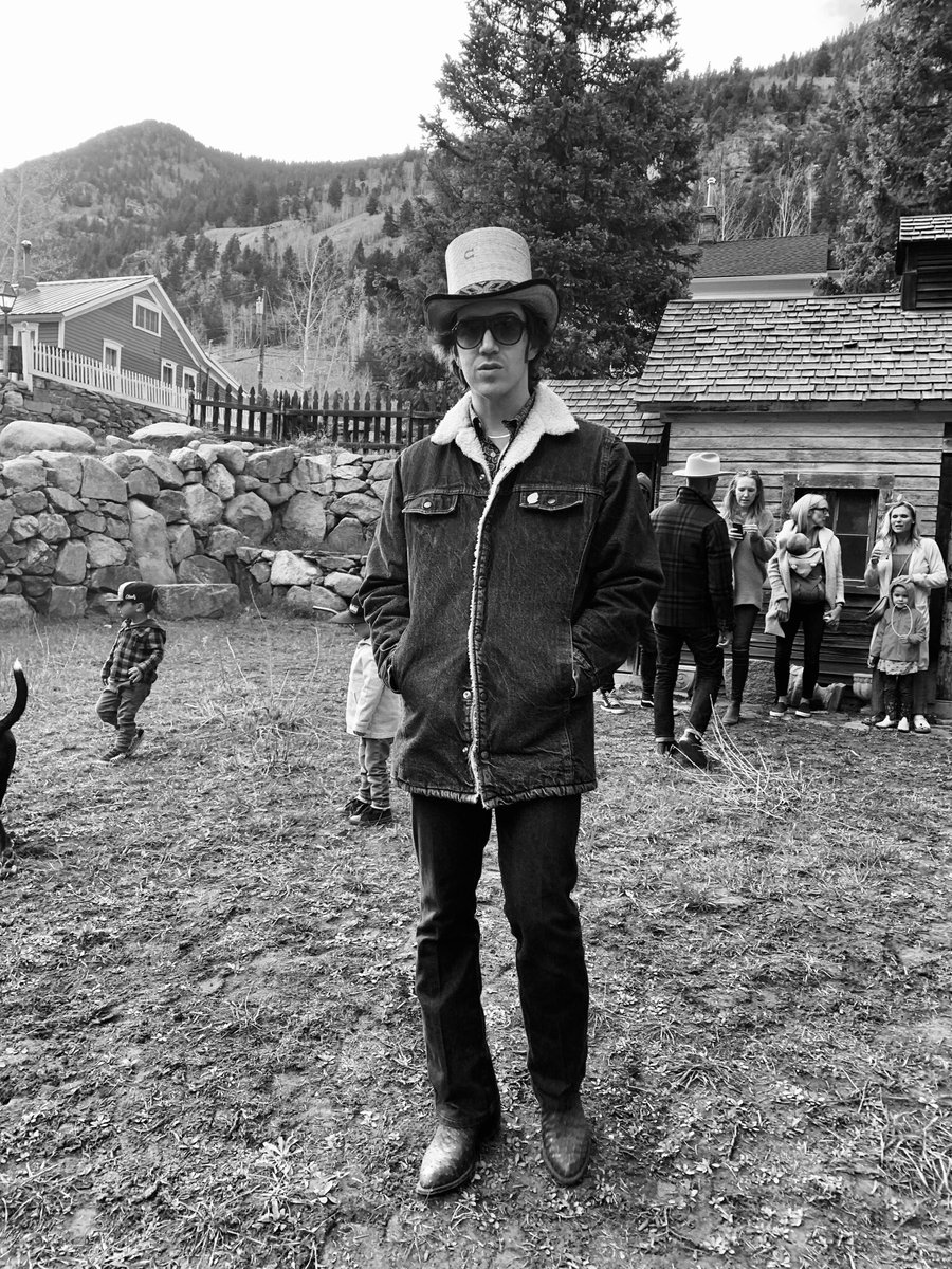 MisterLarryNix's tweet photo. Once Upon a Time in Silverplume... https://t.co/dDOlvUXqQU