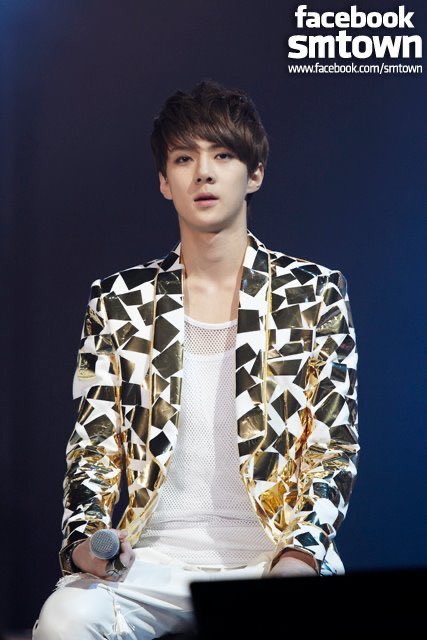 milkteu's tweet photo. 8 years &amp; counting with this one,
it's been a journey but worth every single step.
thank you for always working hard &amp; for giving your best,
thank you for giving us comfort, reassurance, and many more things through your art, your words and just by being you.

#8YearsWithSehun ♡ https://t.co/p9Ul0PPmdP