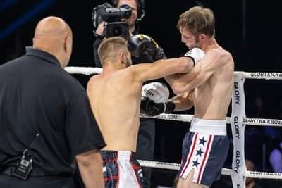 Throwing bombs #nojudgesneeded #bbb #suggysgym #boosterfightgear #powerdbybooster