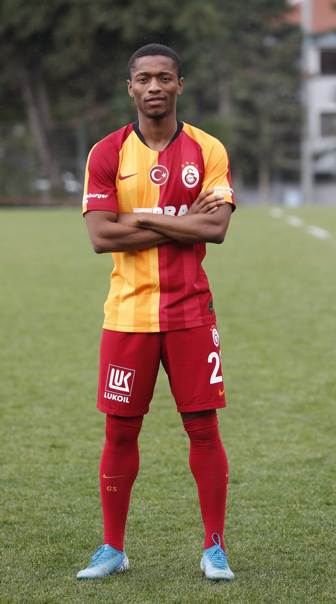 Galatasaray's tweet photo. 👋 Say hi to our number 2️⃣8️⃣

Jesse S! 😎 https://t.co/aBYSrj1CtU