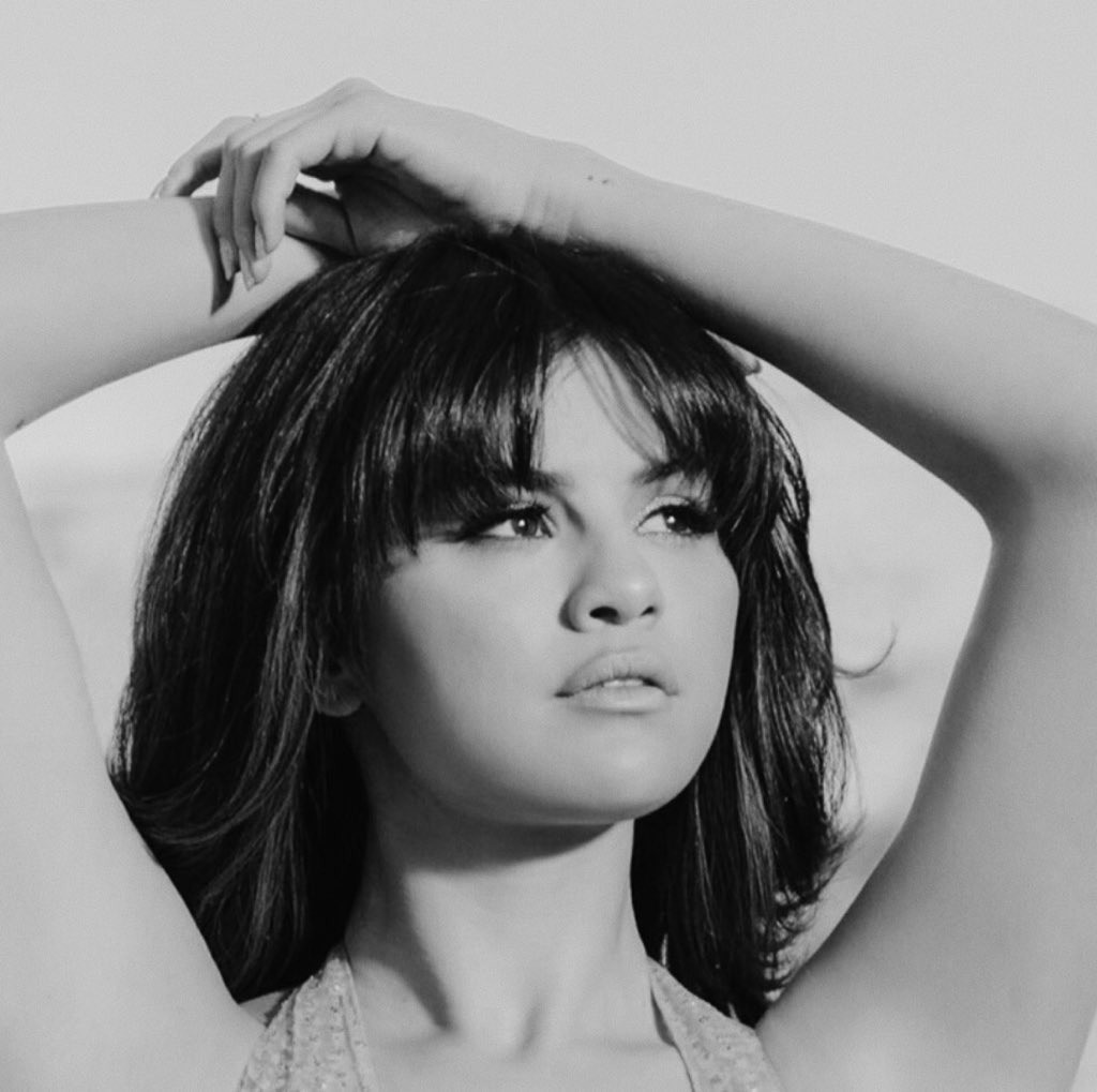 después de cuatro años está de vuelta con nuevo álbum, 2020 es su año 💛 #SG2 #RAREoutNow #SelenaGomez