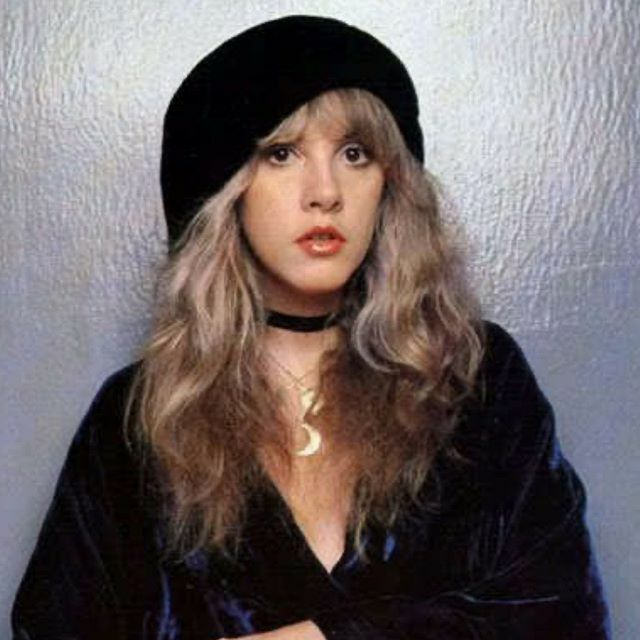 BrimstoneTweet's tweet photo. New season inspo 🤩 #stevienicks #fleetwoodmac #ss20 #velvet #textures #oversizedberet #beret #styleinspo #styleicon #70sstyle #70sinspo https://t.co/LSa9vhYgPy https://t.co/SuxSbFbIIF