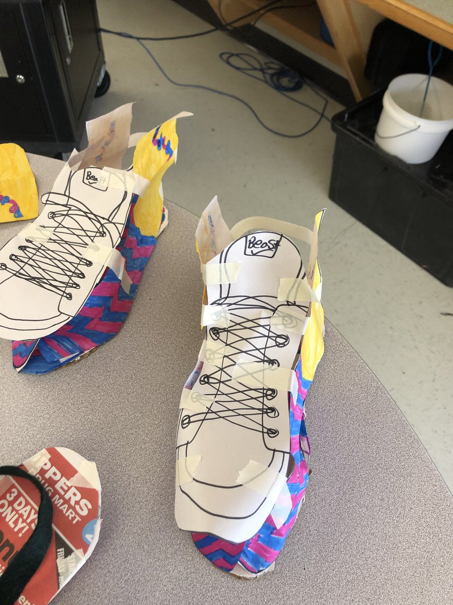 SueSheridan7S's tweet photo. Finished products. #shoedesigners https://t.co/YHNZ91cfRO