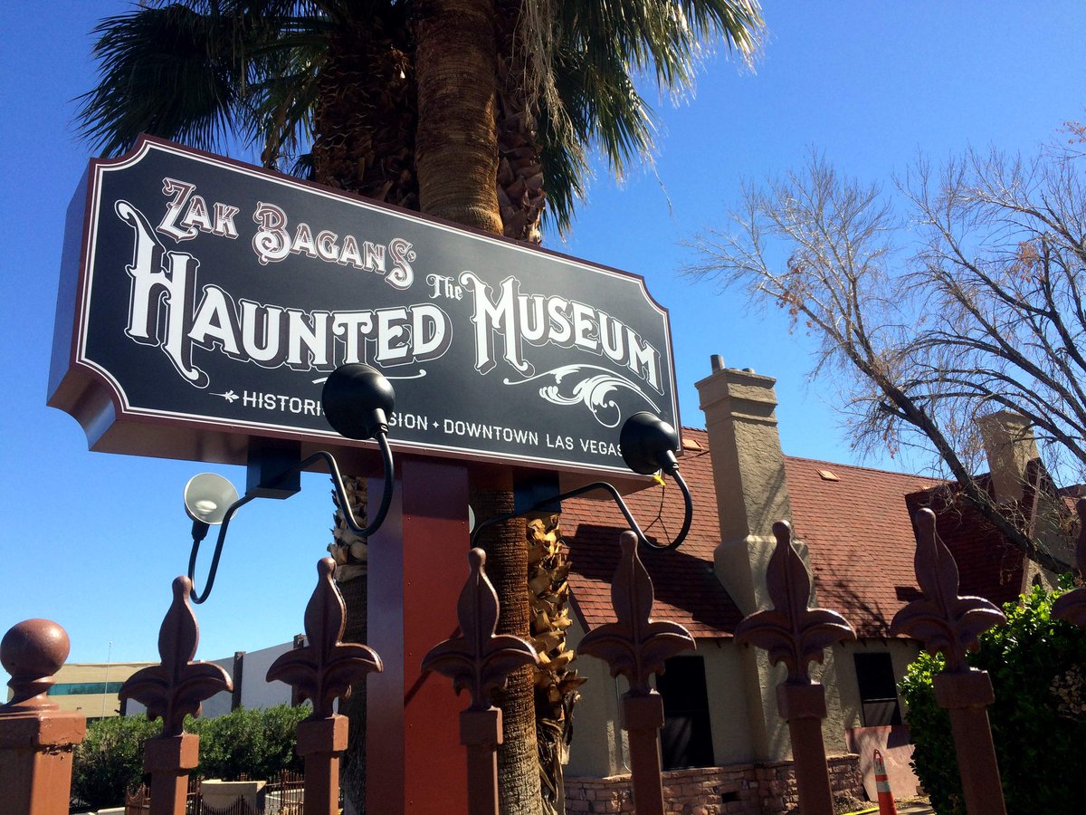 asbnannie's tweet photo. 15 days and counting... Until  our Vegas trip. 🎲🎰💰 I’m am so excited. Can’t wait to visit @hauntedmuseum fingers crossed @Zak_Bagans @AaronGoodwin  @BillyTolley @jaywasley are around. 😀 would love to see them. @GhostAdventures https://t.co/m5Ed0fDGK6