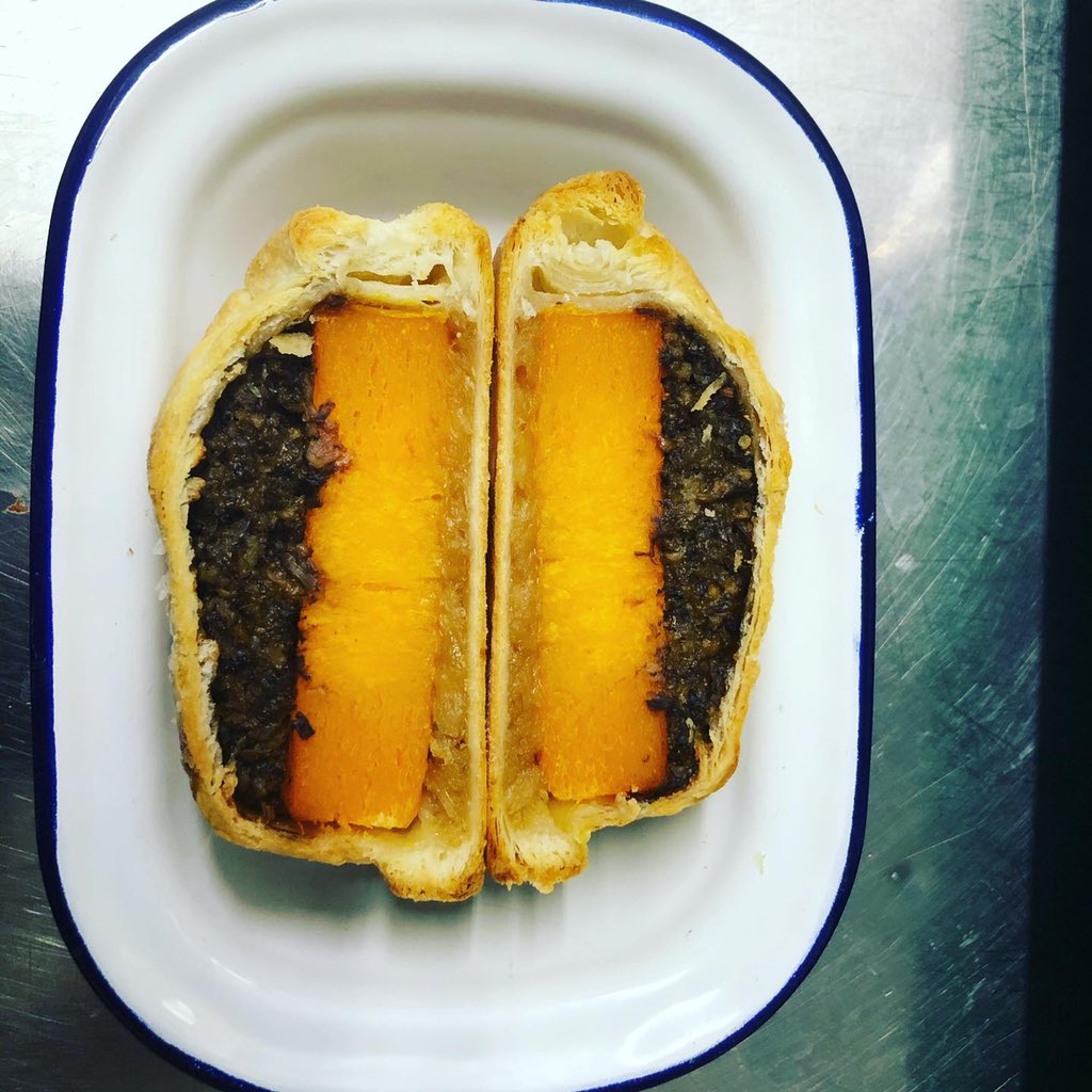 New vegan pie and the old classic, caramelised onion, squash and mushroom and chicken and chanterelle pie with thyme and suet pastry <a href="/TheVictoriaPark/">The Victoria Park</a> #pie #bristol #vegan